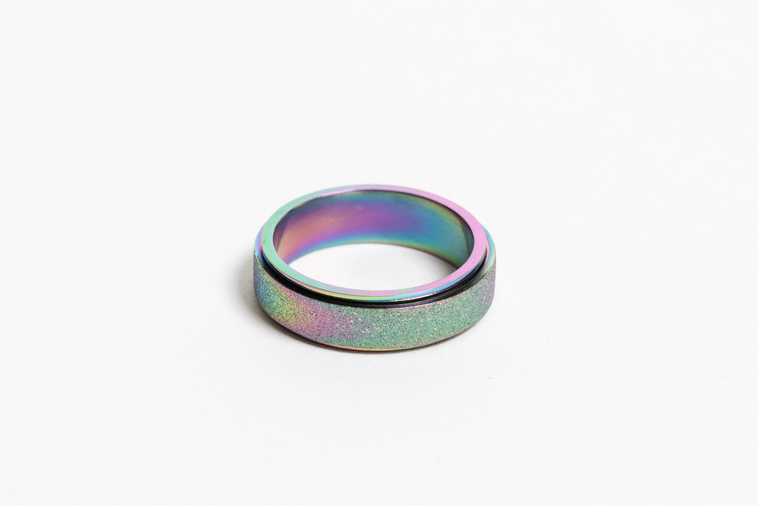 Rainbow Fidgit ring